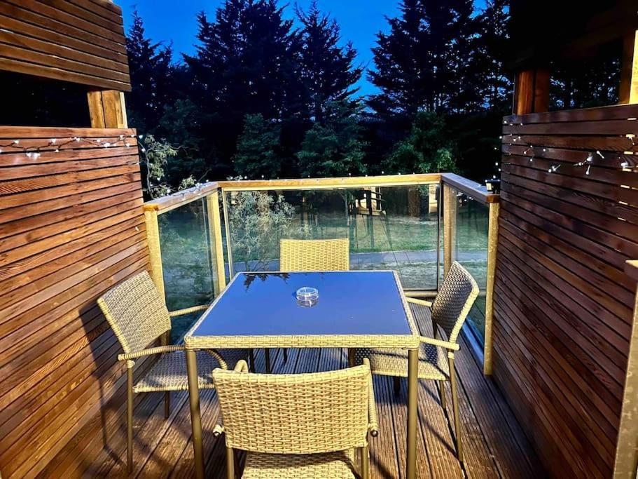 Brownberry Tree Serviced Apartment Кембридж Екстер'єр фото